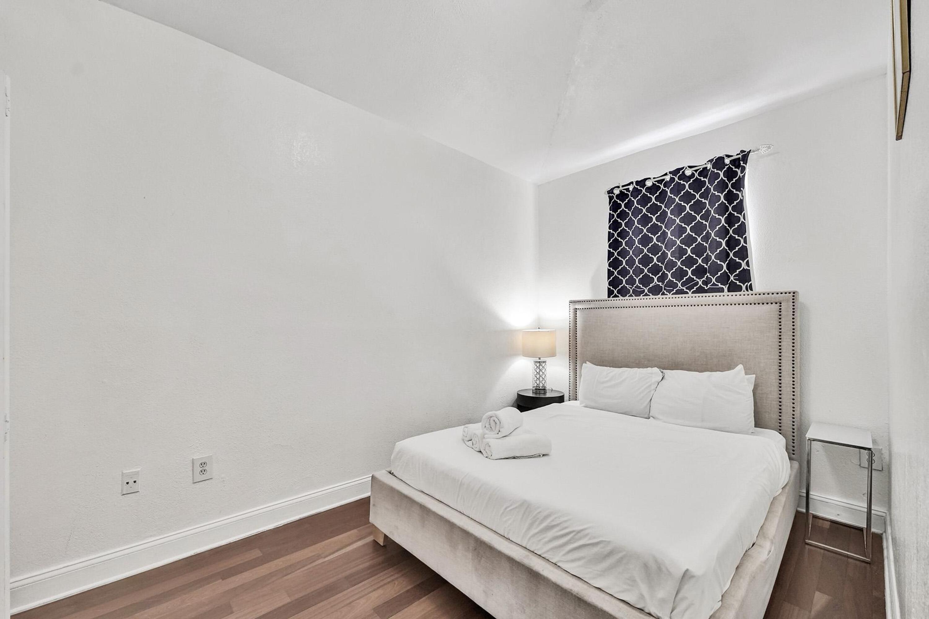 Hispaniola Apartments Part Of The Oasis Casita Collection Маями Бийч Екстериор снимка