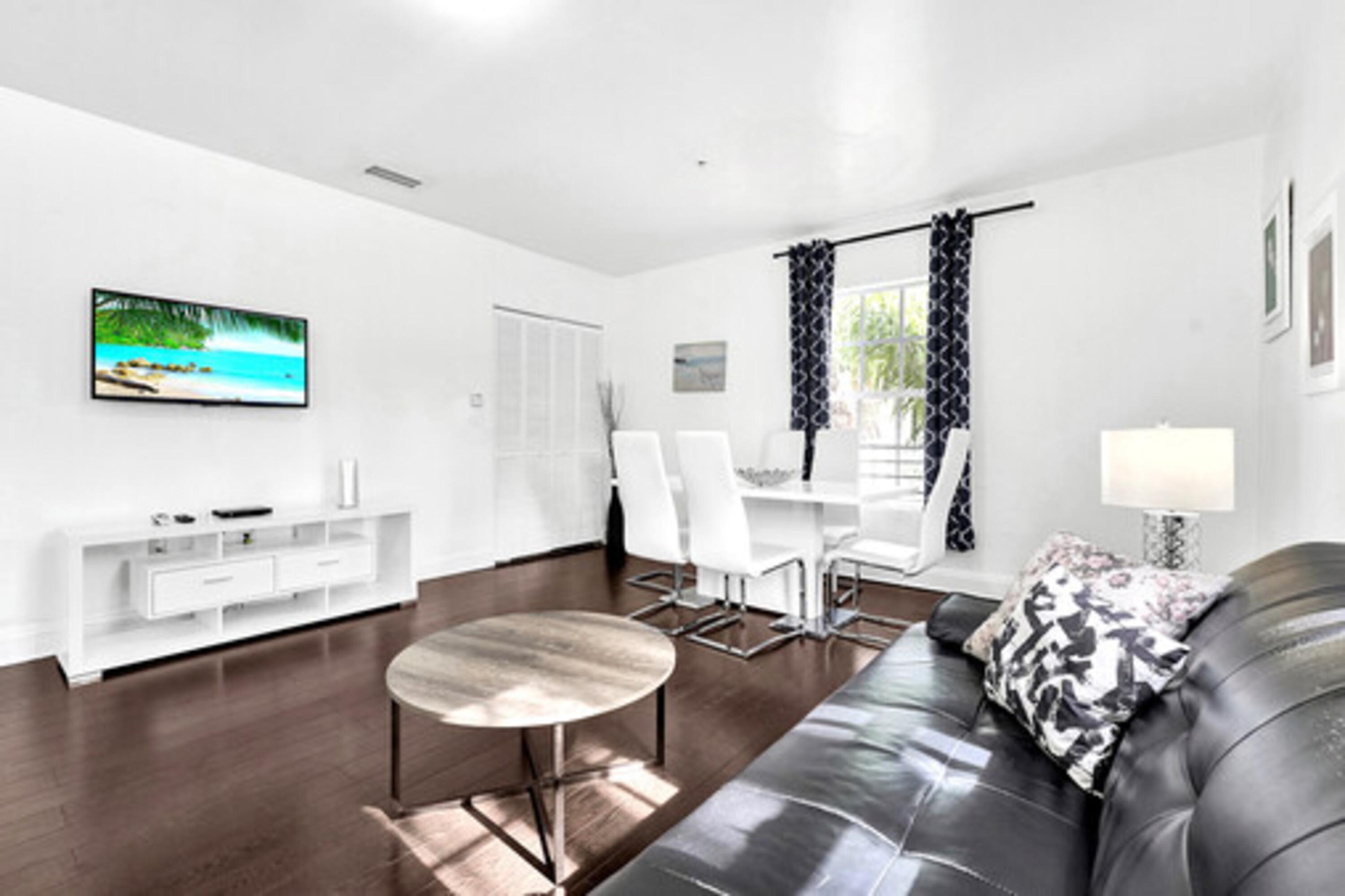 Hispaniola Apartments Part Of The Oasis Casita Collection Маями Бийч Екстериор снимка