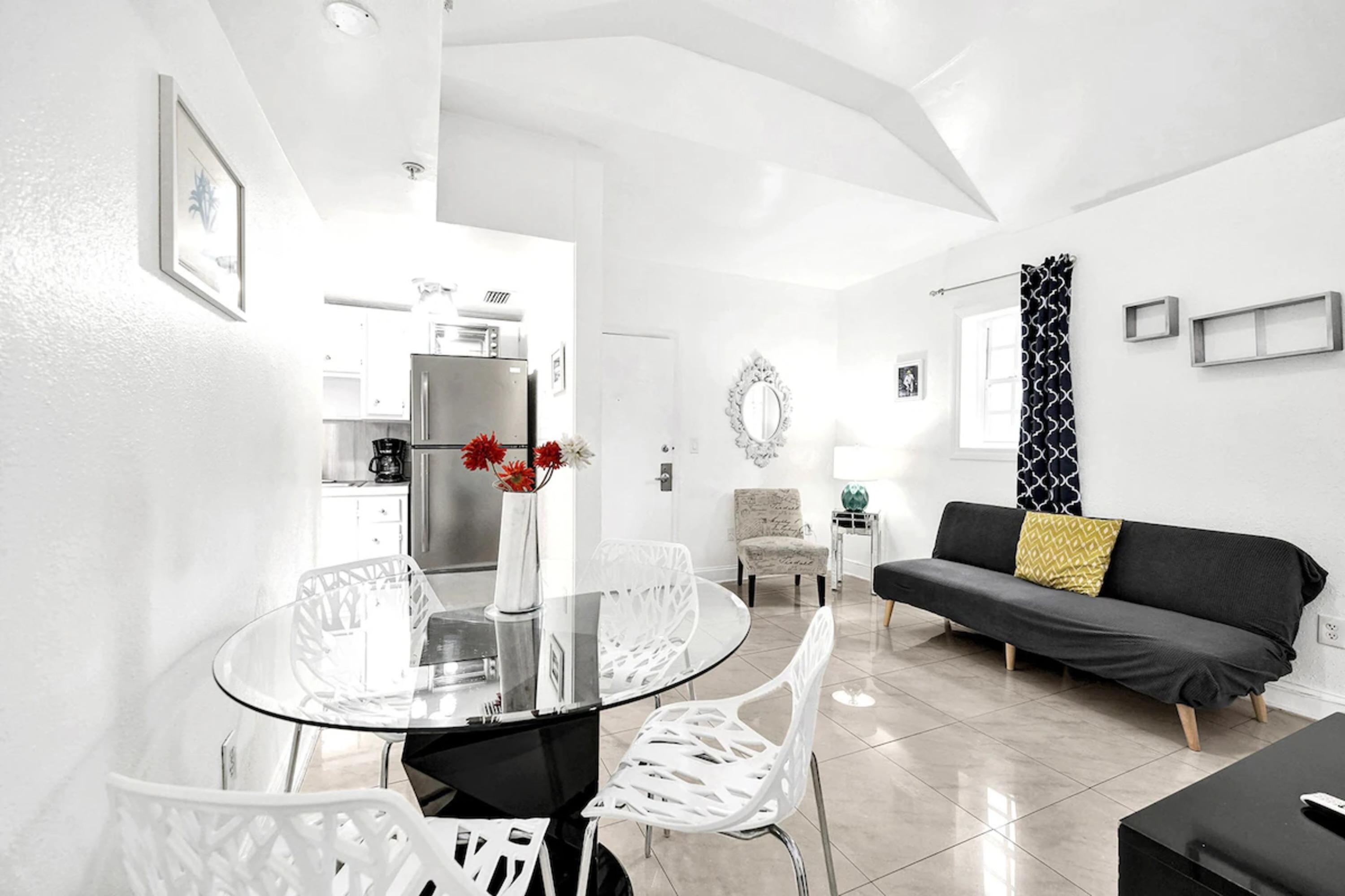 Hispaniola Apartments Part Of The Oasis Casita Collection Маями Бийч Екстериор снимка