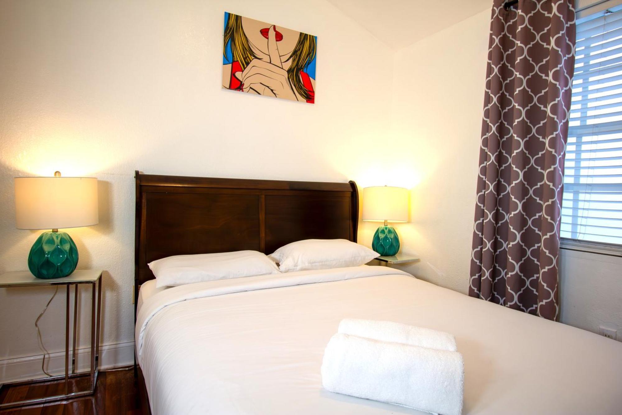 Hispaniola Apartments Part Of The Oasis Casita Collection Маями Бийч Екстериор снимка