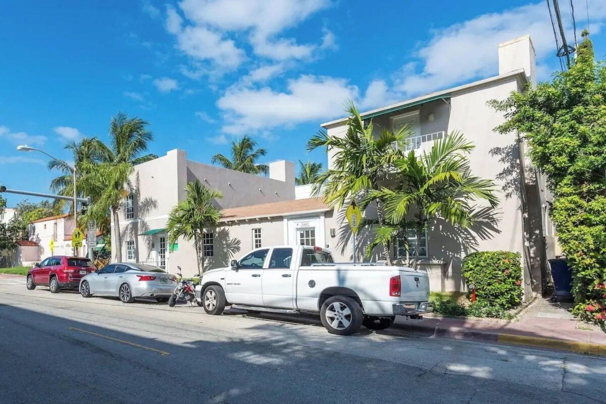 Hispaniola Apartments Part Of The Oasis Casita Collection Маями Бийч Екстериор снимка